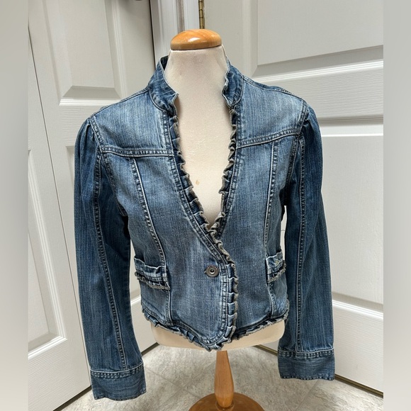 Stylish Blue Denim Jacket with Ruffle Trim - Picture 1 of 7